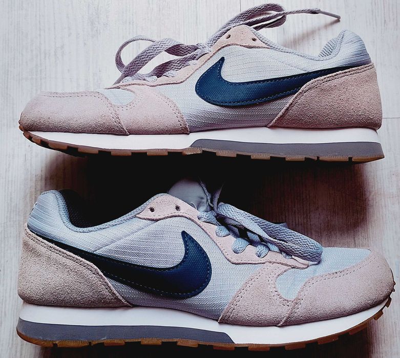 Маратононки дамски Nike MD Runner 2