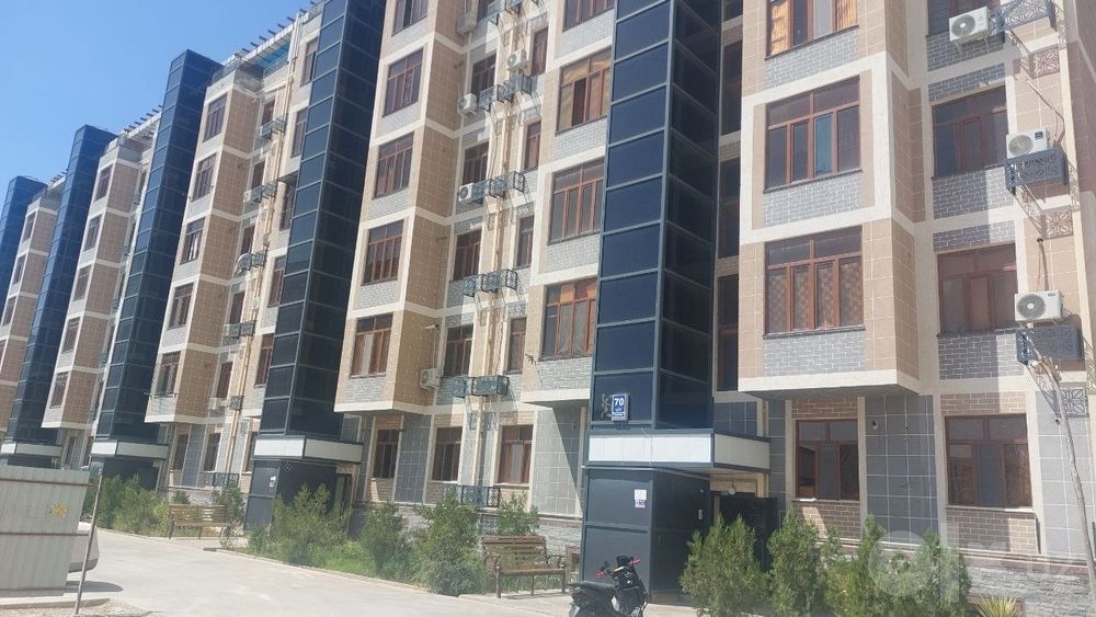 Zarafshondan 2 xonali uy sotiladi