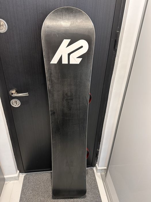 Snowboard K2 Raygun 164W cu legaturi Union Strata