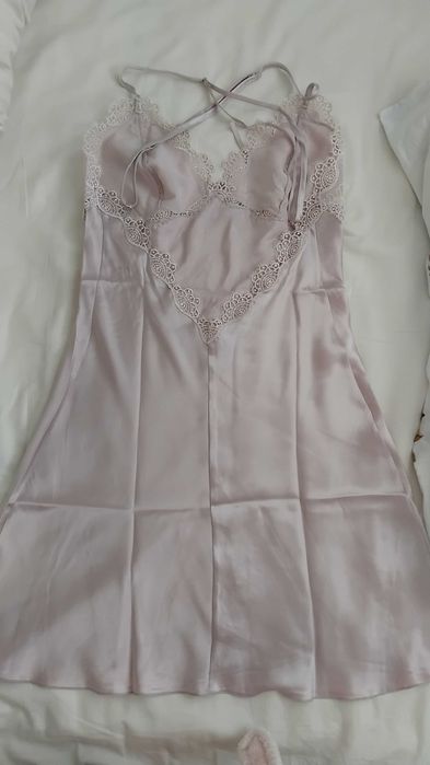 Дамска нощница сатен