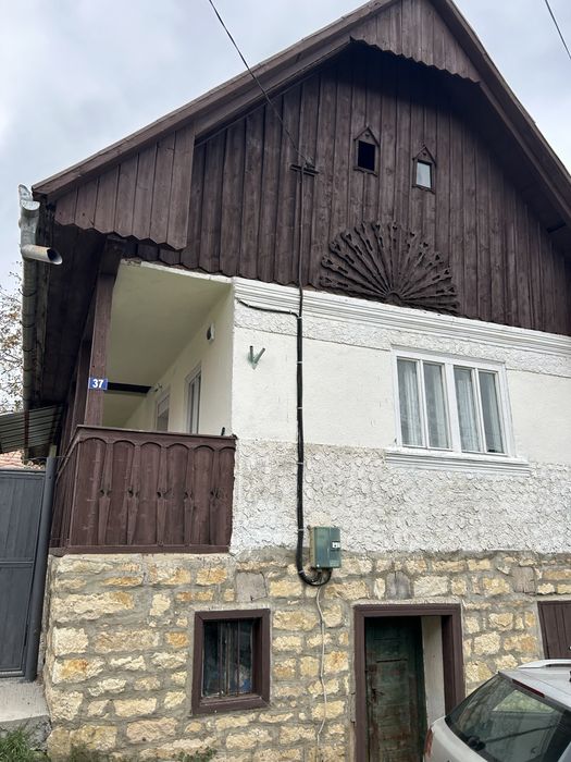 Vind casa de locuit cu CF