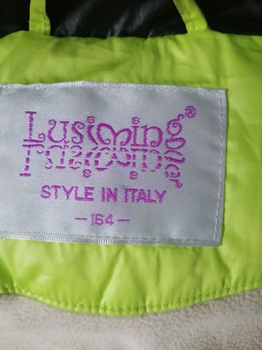 Продам детскую куртку.