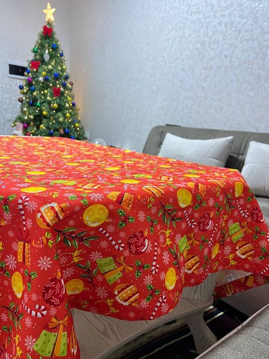 Новогодний скатерты