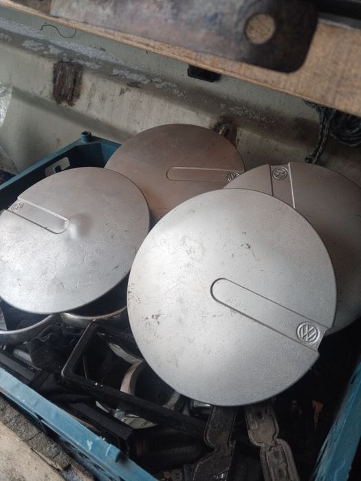 Продам колпаки оригинал Фольксваген