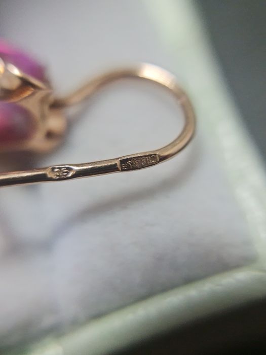 Золотые советские серьги с рубином