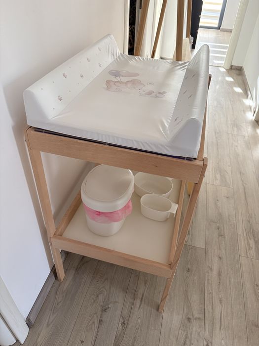 Masă de înfășat / înfășător din lemn + Saltea