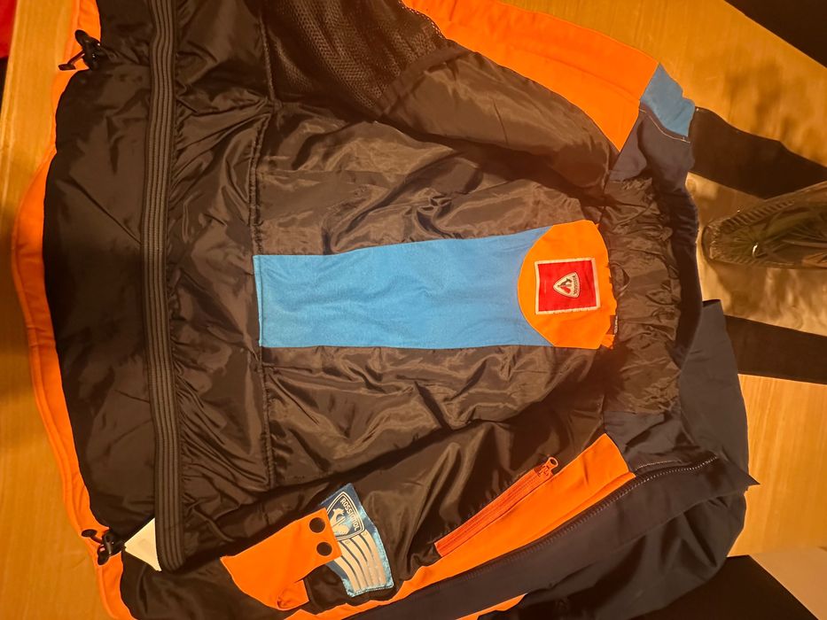 Costum schi Rossignol baieti marimea 12 (152 cm) + casca schi Uvex