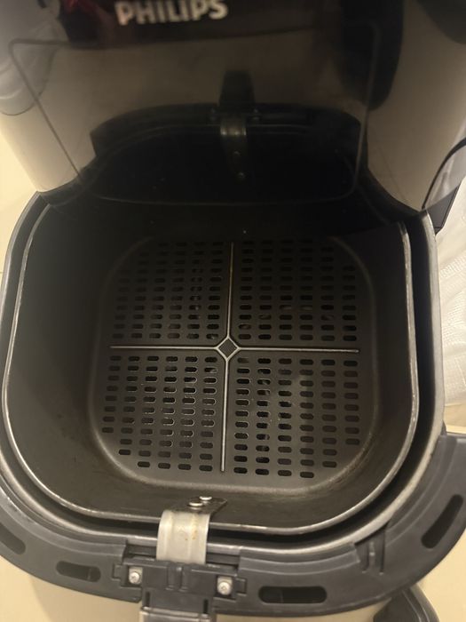 Vând Airfryer,în stare foarte bună