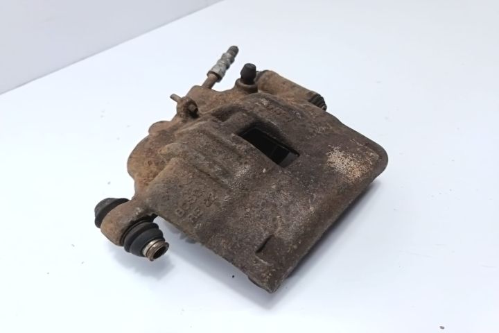 Etrier dreapta fata Mercedes-Benz Sprinter a 2-a generatie 906