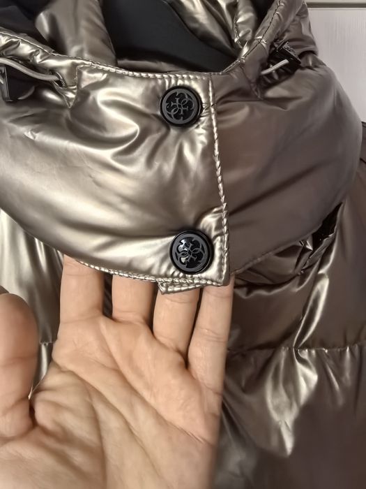 Дамско зимно яке Guess