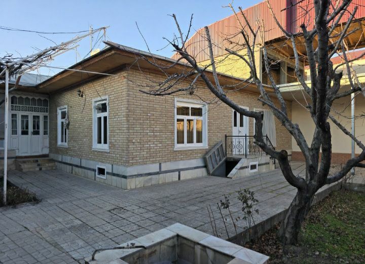 Продается ховли Улугбек-Оби рахмат