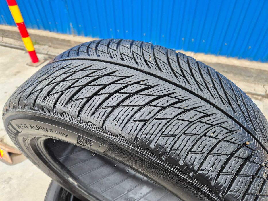 Michelin Pilot Alpin 5 SUV M+S 235 55 R18 cauciucuri