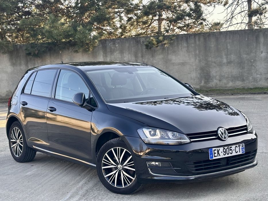 VW Golf 7/1.4 TSI 125CP/Euro 6/Distronic/Xenon /Camera Marsalier