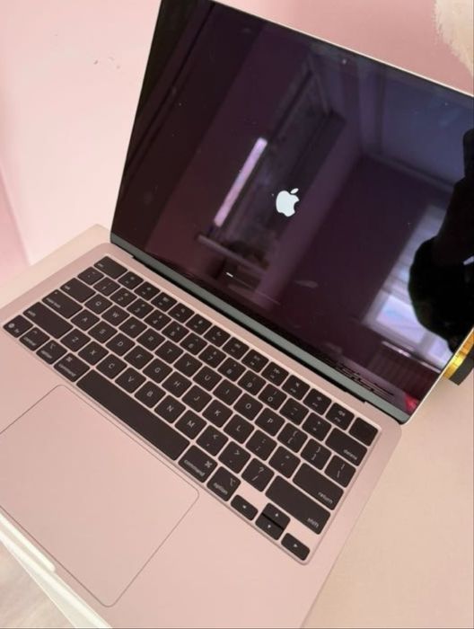 Новый Макбук Apple MacBook Air 13 2025