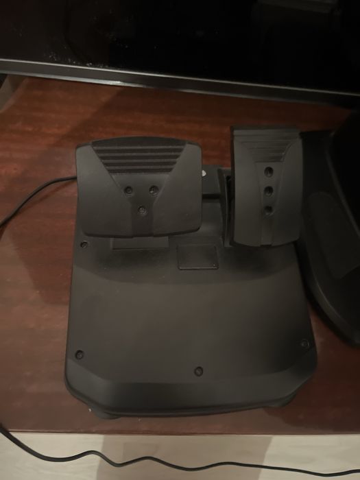 Игровой руль Sven GC-W750