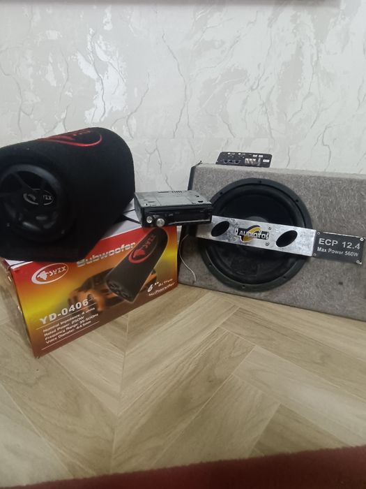 Продаётся буфер и магнитола оригинал