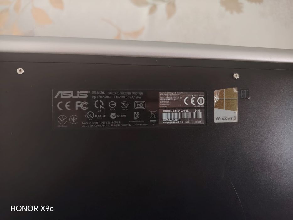 Ноутбук сатылады бағасын келісеміз срочна