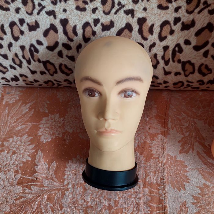 Продам головы манекена.