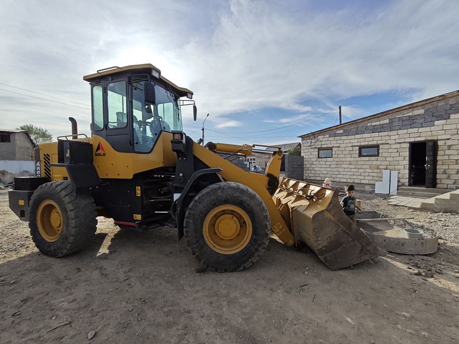 Продам погрузчик SDLG 1.8 куб