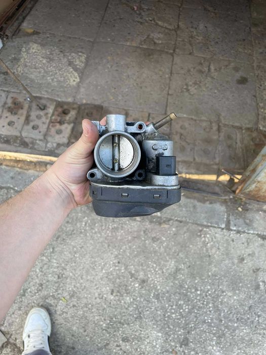 Vw Golf 4 1.4 Дроселова клапа