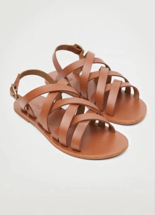 Продам новые сандалии