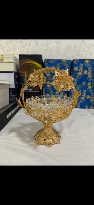 Фруктовницы и конфетницы новые