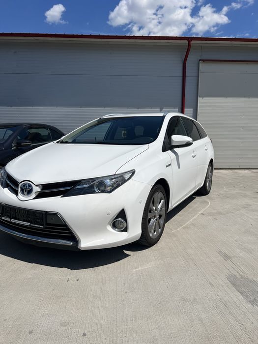 TOYOTA Auris 2015 — imagine 2