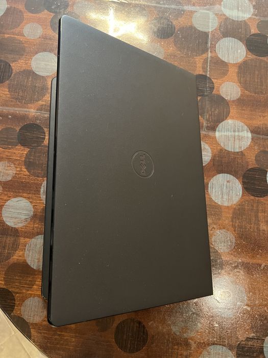 Dell Inspiron 15 AMD Radeon 2GB Intel I5 7th gen