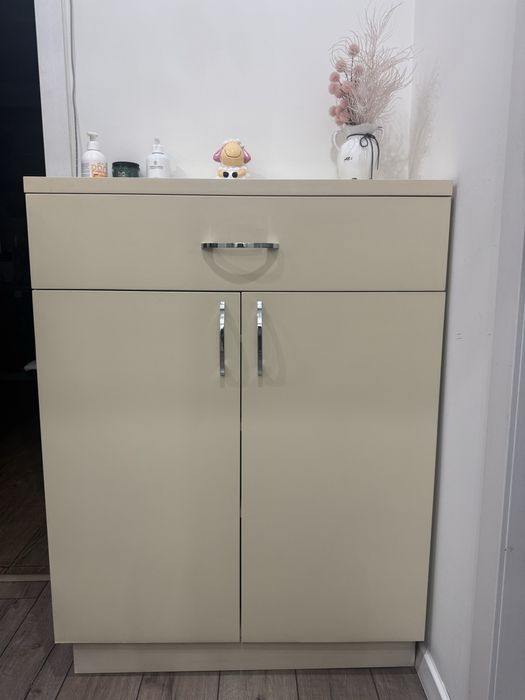 Продам обувную тумбу в прихожую