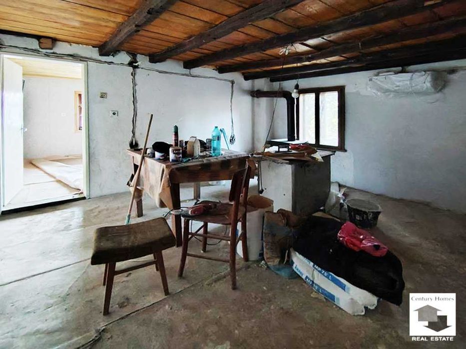 170272 Къща с гараж в живописното с. Катранджии, Община Дряново