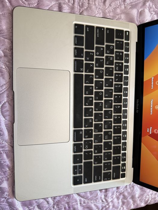 Продам Mac book air m1