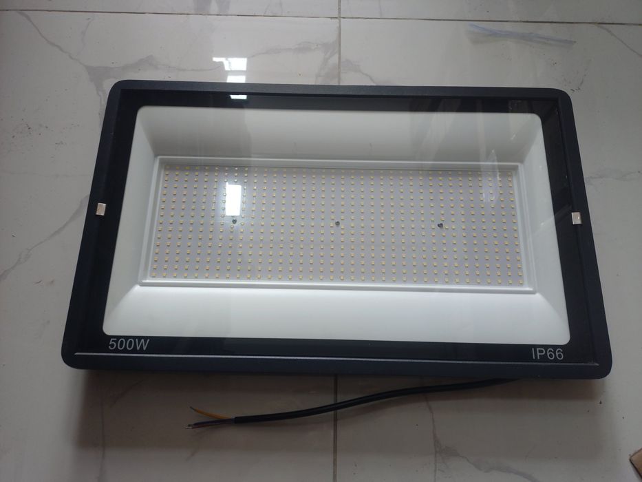 Прожектор новый 500w