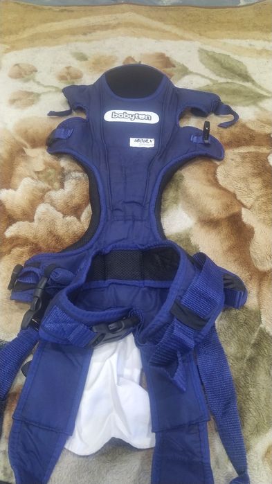 Продам срочно Переноска Кингуру