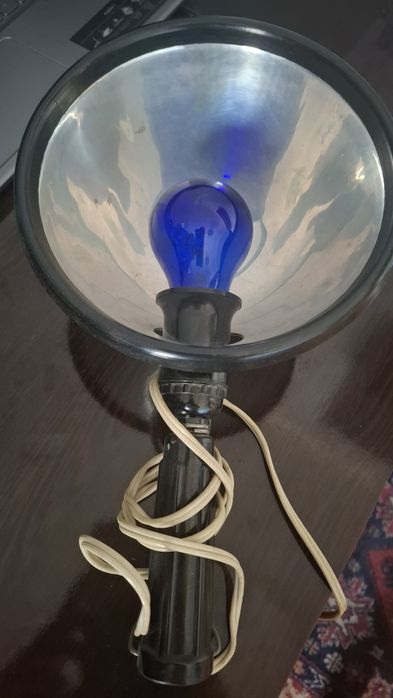 Продаю синию лампу