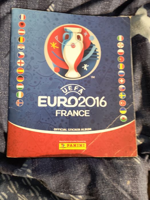 Vând  catalog Panini euro 2016