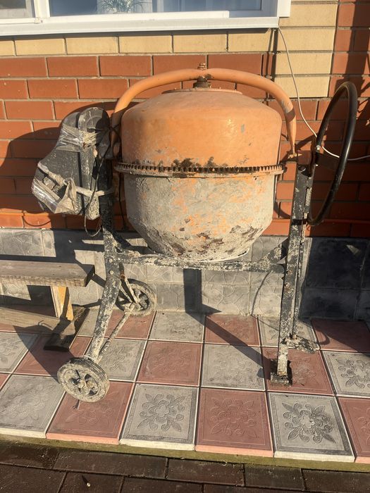 Бетономешалка.   .