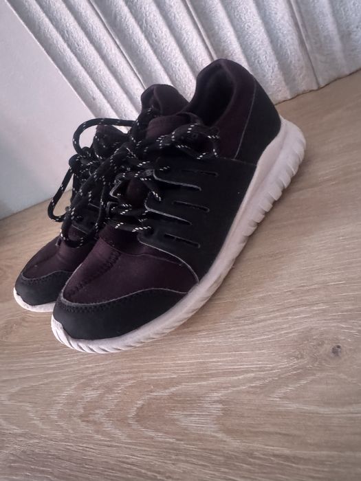 Детские кроссовки adidas