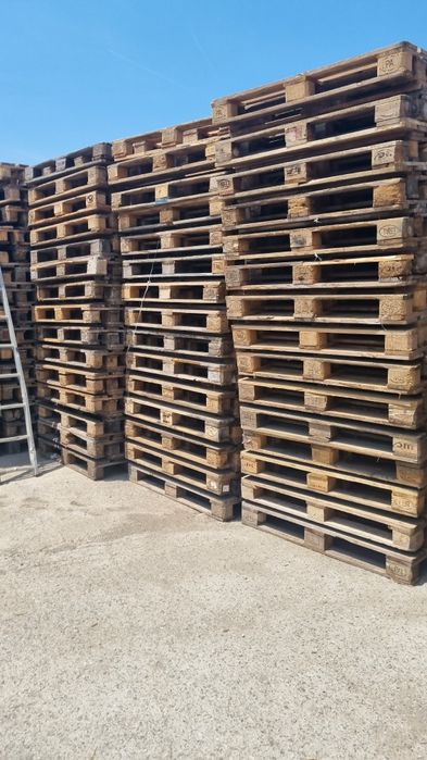 Vând paleti euro și NON euro