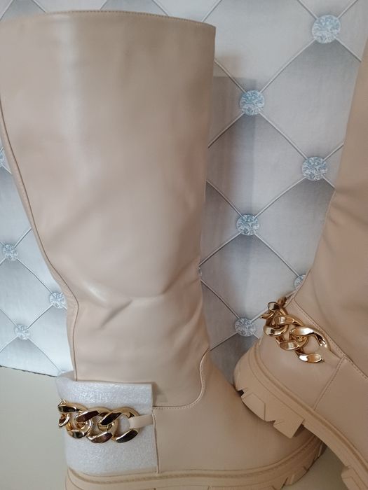 Дамски бежови зимни ботуши 41 номер