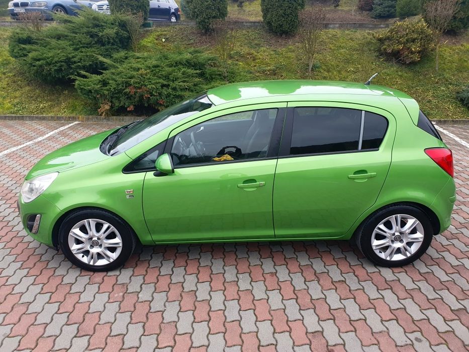 *Opel corsa*încălzire scaune*volan*piele*1.4benzin*87cai*euro5*2012*