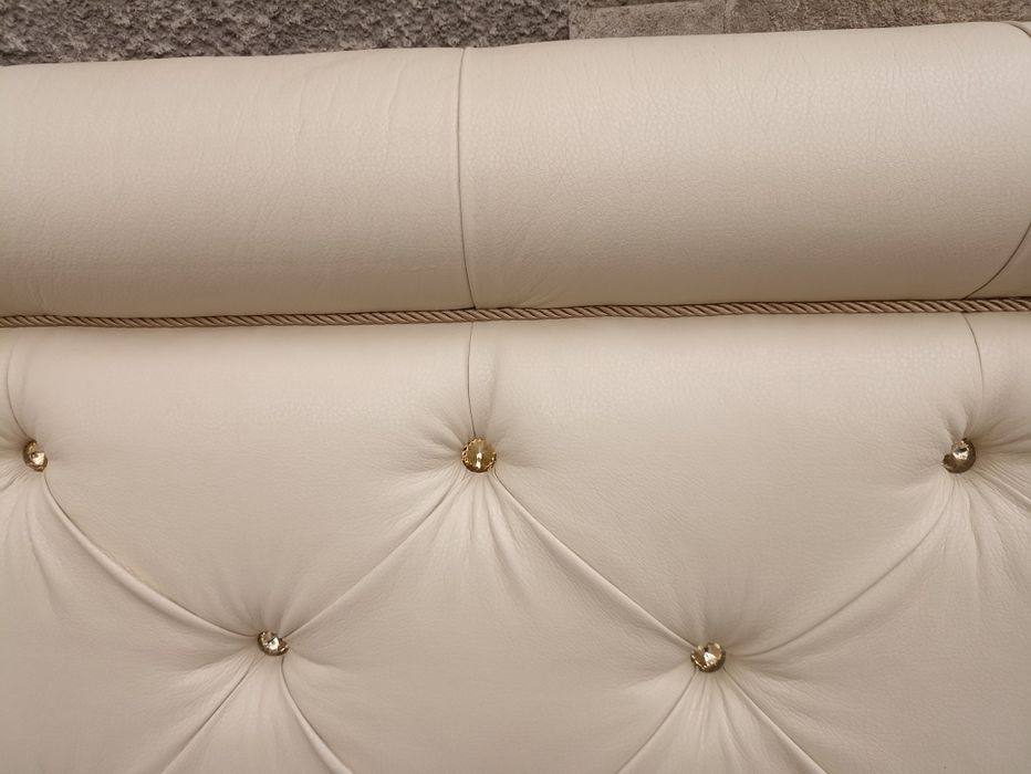 Продам кровать двуспальную.