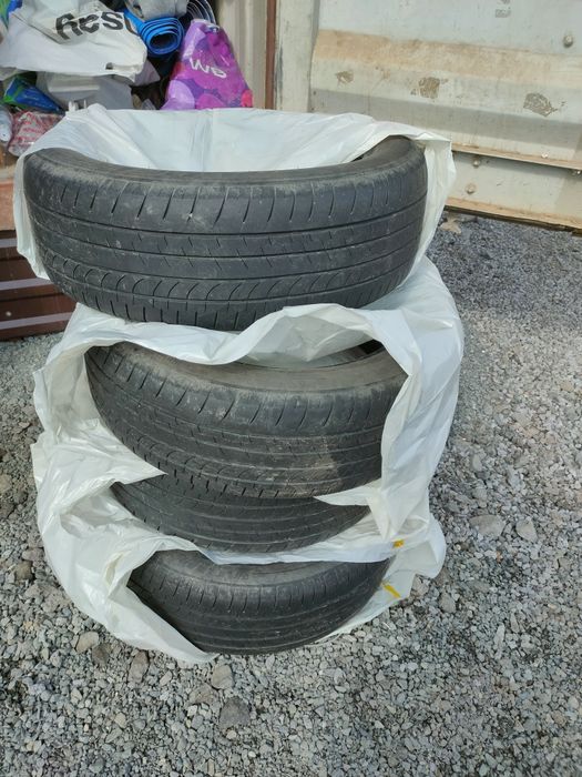 235/55/20. Б/У продаем.