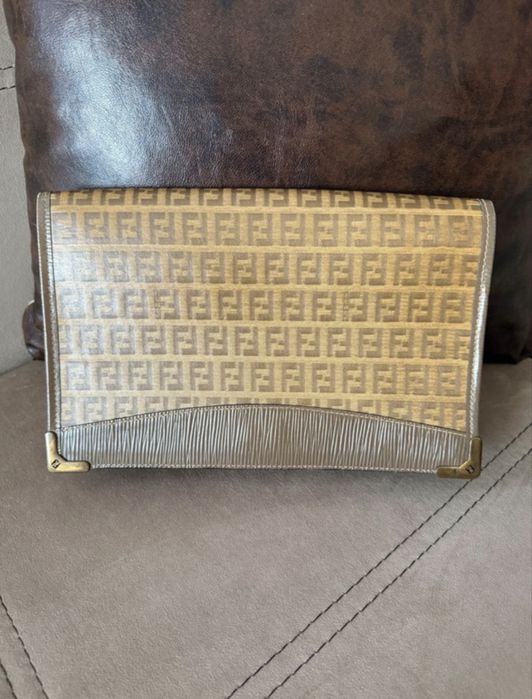Plic si portofel Fendi