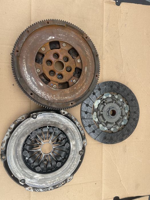 Kit ambreiaj Volanta Masa Dubla VW PASSAT CC 2.0 140CP CFFB