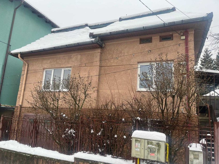 Inchiriez casa de locuit/sediu firma -4 Camere +Garaj cart A, Muresanu