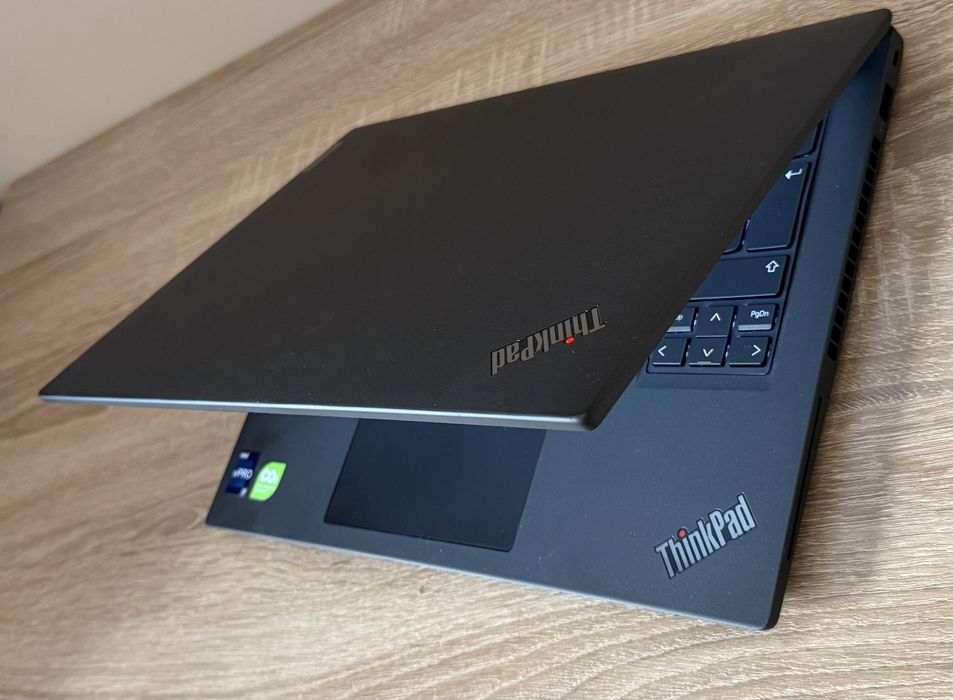 ThinkPadうります。 lenovo thinkpad i5 - Laptopuri oferte online | OLX.ro