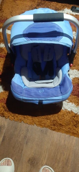 Продаю детскую автолюльку.