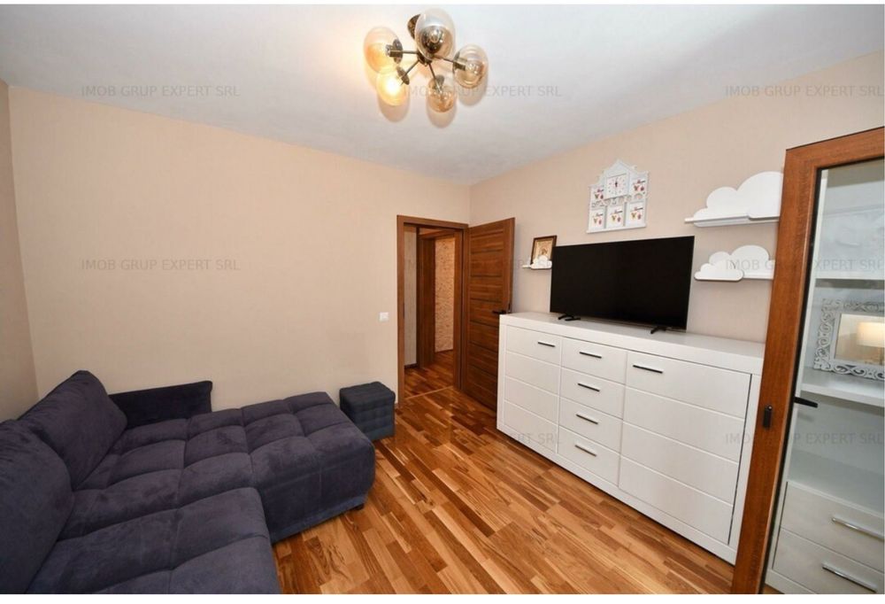 Apartament 4 camere MARE (100 mp) – mobilat/utilat – Micro 17