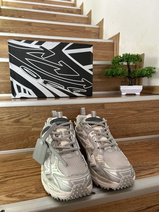 Off white be right back