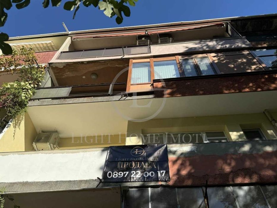 Продава се Тристаен апартамент в Пловдив, Център - 120 кв.м за 1984 €/кв.м - Снимка #18